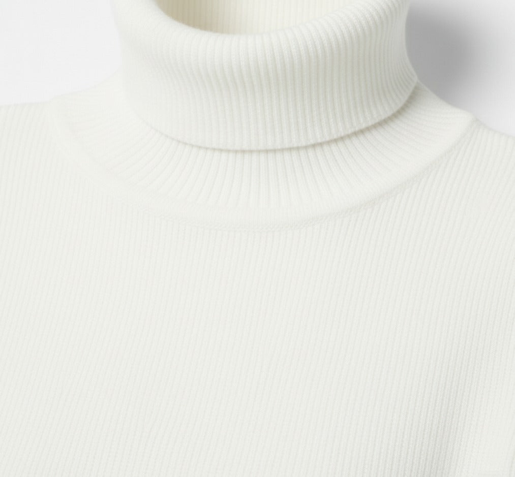 The Élodie Turtleneck